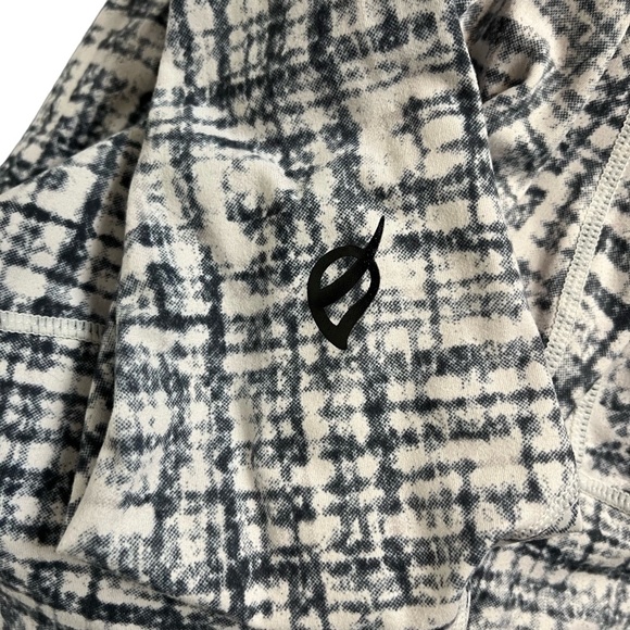 P'TULA High Rise Gray Print Leggings Skinny Leg Athletic Pants Gym Workout Small - Picture 12 of 16